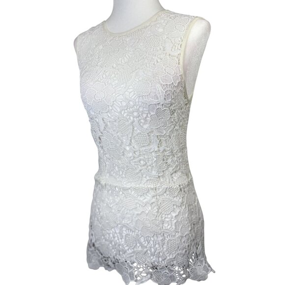 CAbi Size XS White Lace Sleeveless Top With Floral Design & Back Zipper - Picture 1 of 12